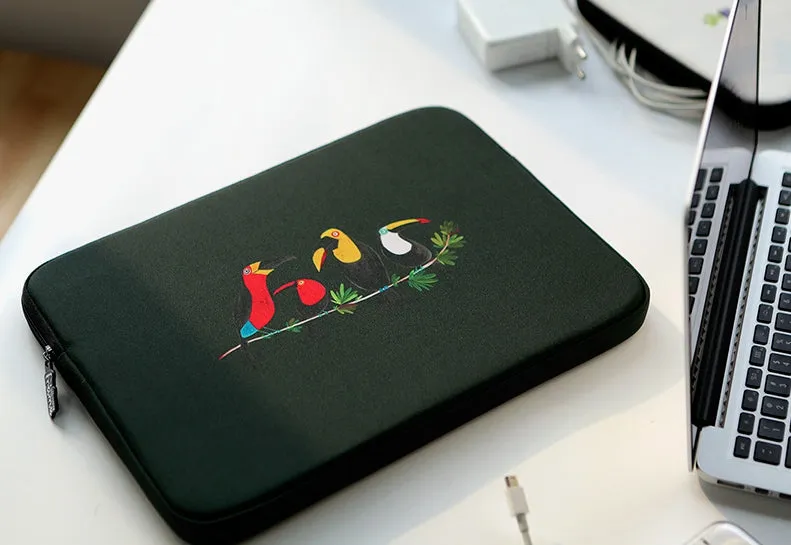 Black Bird Toucans Graphic Laptop Sleeves iPad 11 13 15 inch Cases Protective Covers Handbags Square Pouches Designer Artist Prints Cute Lightweight School Collage Office Zipper Fashion Unique Gifts couple items Skins