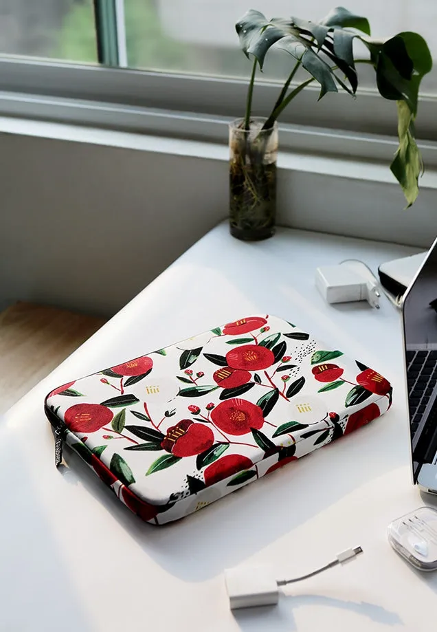 Camellia Floral Graphic Laptop Sleeves 11 13 15 inch Cases Protective Covers Handbags Square Pouches Designer Artist Prints Cute Lightweight School Collage Office Zipper Fashion Unique Gifts Couple Items Skins