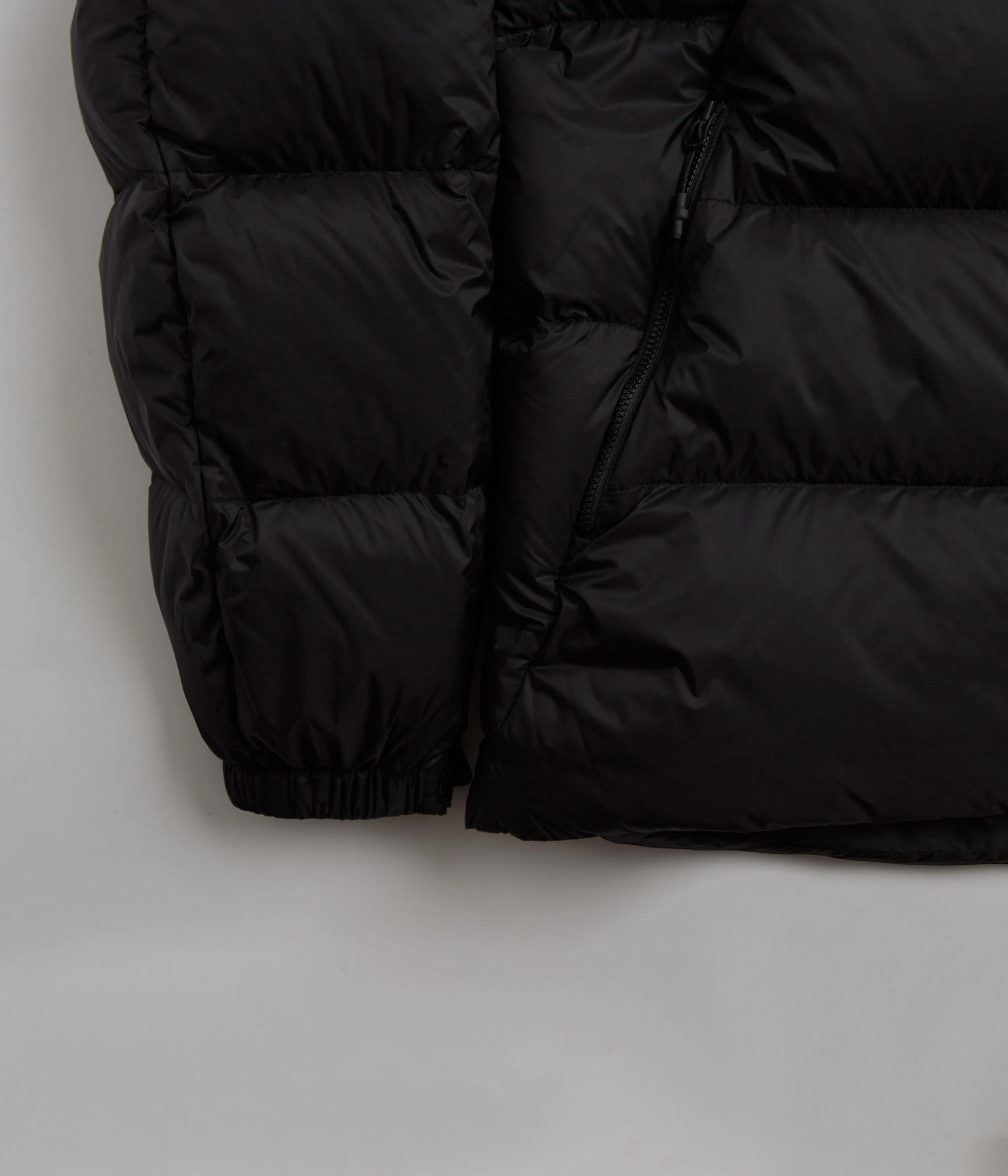 Cayl Down Jacket - Black