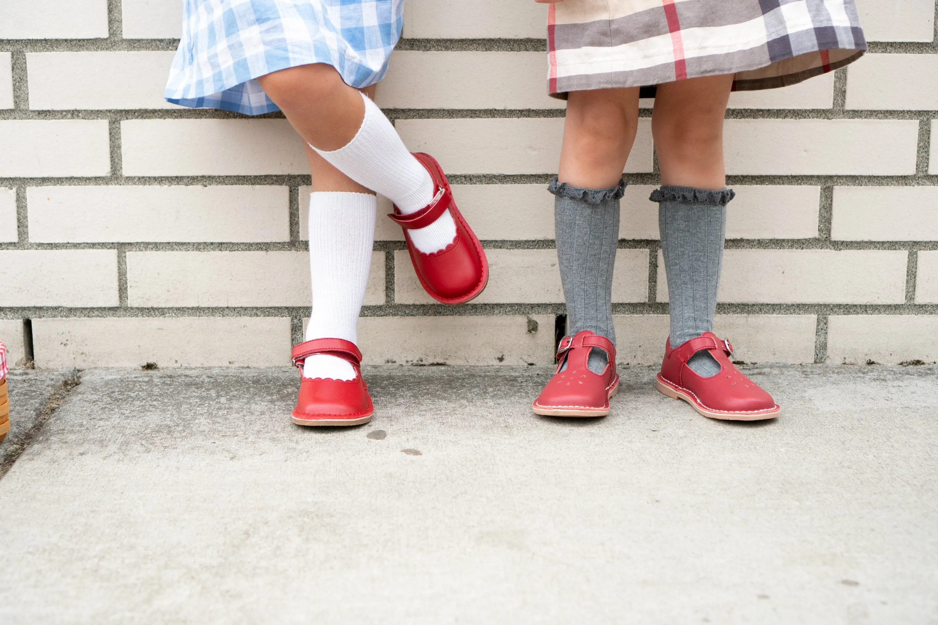 L'Amour Girls Classic 751 Red Leather Mary Janes