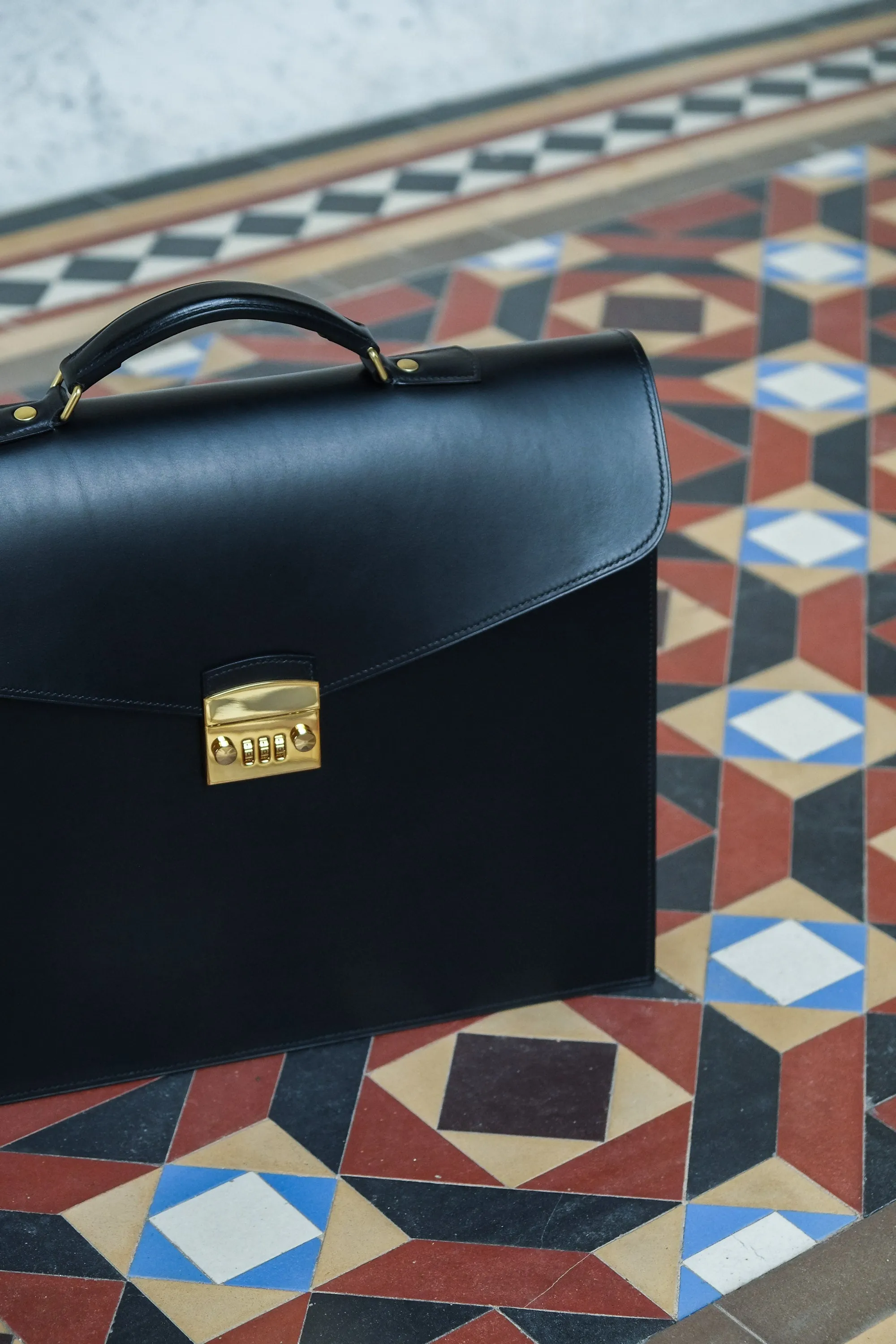 'OPUS' BRIEFCASE